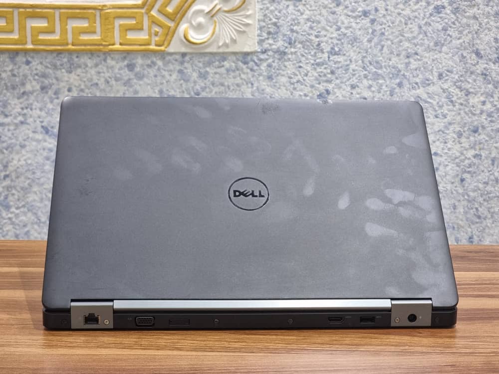 PC Dell 5570 Core™ i7 (6ieme generation)